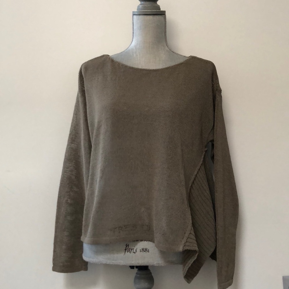 Marla Wynne Boxy open weave sweater with side detail